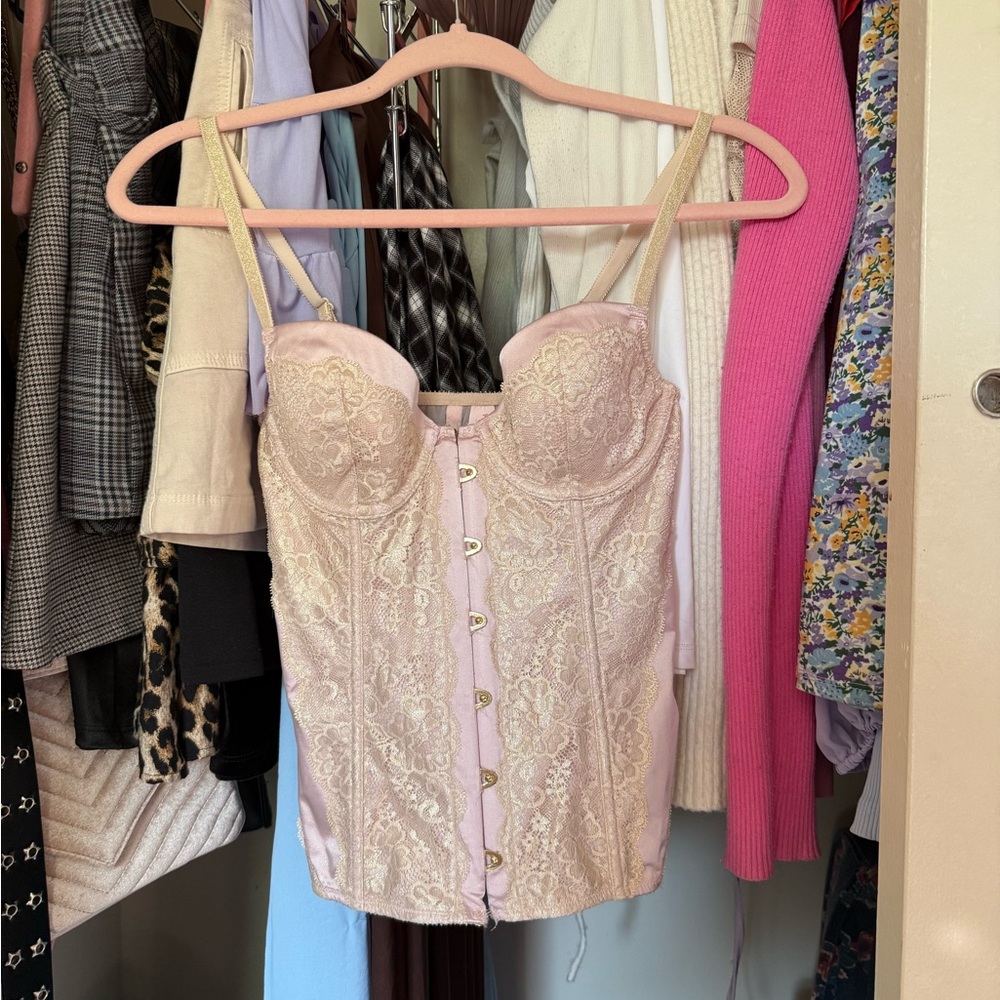 Elegant Lace Bustier Top